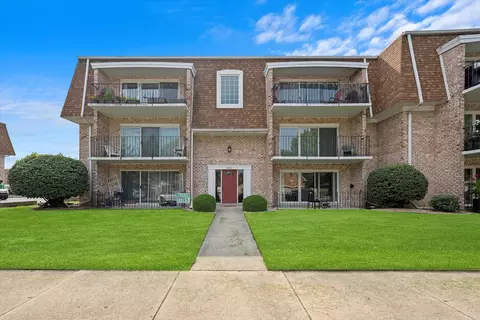 8716 Mobile Ave #2D, Oak Lawn, IL 60453