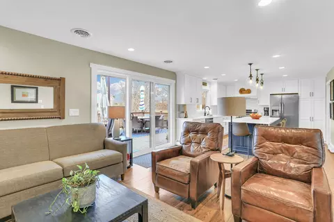 Living - 106 Oneida Ln, Loda, IL 60948 photo 7 of 7