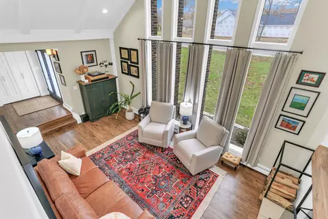 Living - 106 Oneida Ln, Loda, IL 60948 photo 5 of 7