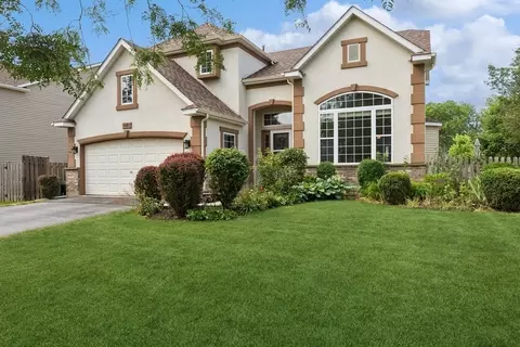 1681 Normandy Woods Ct, Grayslake, IL 60030