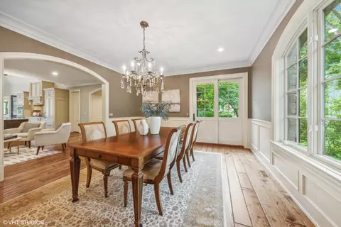 421 W Jefferson Ave, Wheaton, IL 60187 photo 8