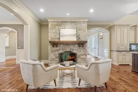 421 W Jefferson Ave, Wheaton, IL 60187 photo 14