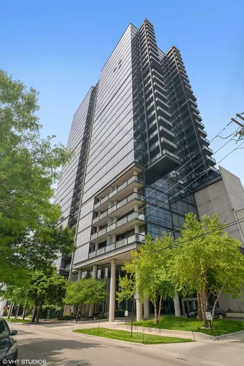 860 W Blackhawk St #1805, Chicago, IL 60642