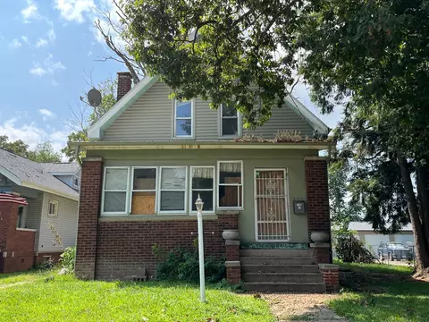 2111 N North St, Peoria, IL 61604