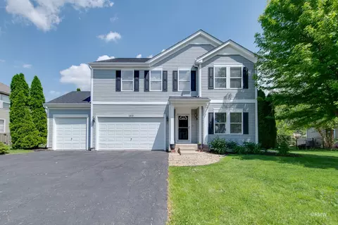 1015 Kendall St, Elburn, IL 60119