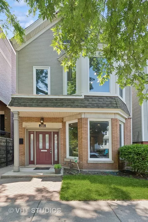1919 W Melrose St, Chicago, IL 60657