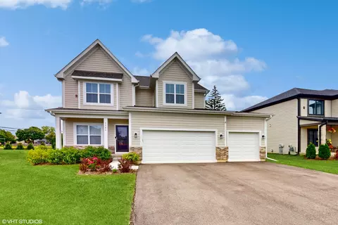 2280 Avalon Dr, Buffalo Grove, IL 60089