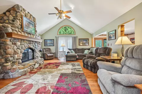 5808 Dunham Rd, Union, IL 60180 photo 4