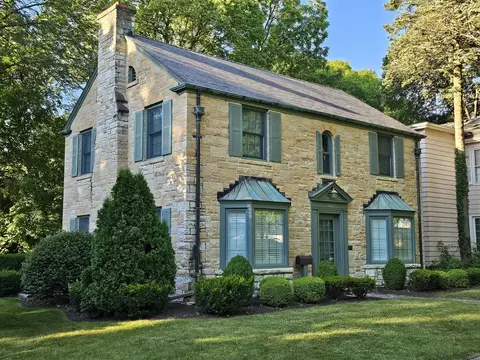 422 W Main St, Morris, IL 60450 photo 2