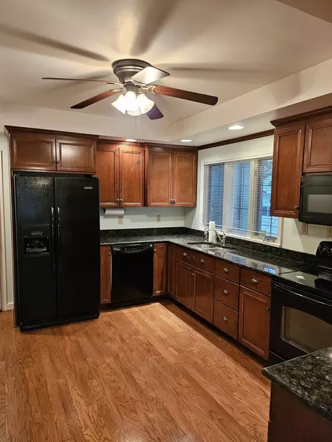 422 W Main St, Morris, IL 60450 photo 18