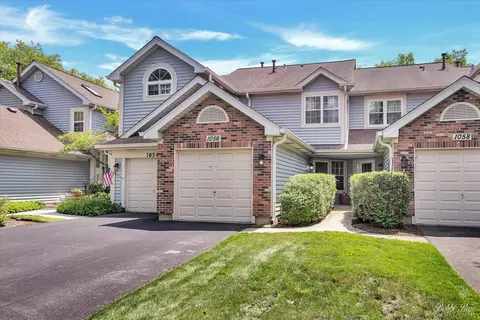 1056 Lakewood Cir, Carol Stream, IL 60188