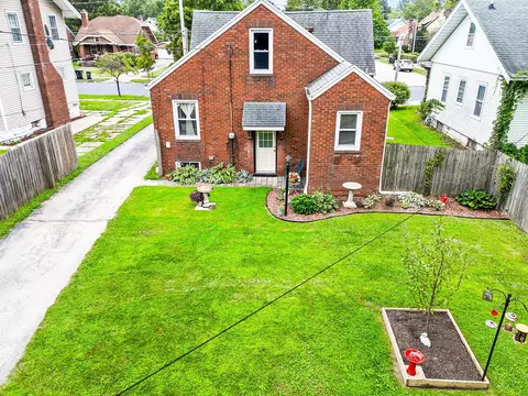1506 E Oakland Ave, Bloomington, IL 61701 photo 28