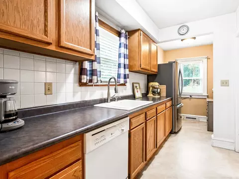 1506 E Oakland Ave, Bloomington, IL 61701 photo 17