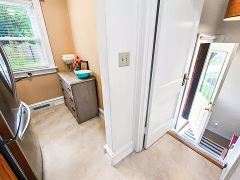 1506 E Oakland Ave, Bloomington, IL 61701 photo 18