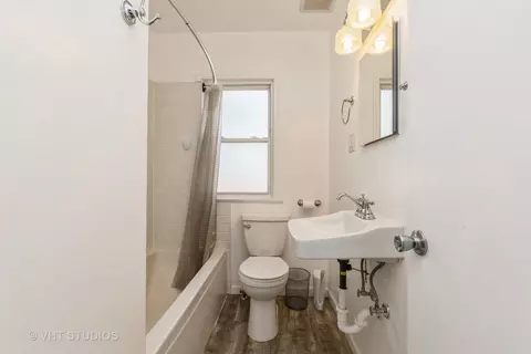 Bath - 3614 Randolph St, Lansing, IL 60438 photo 1 of 1