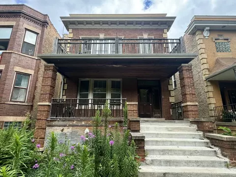 1446 W Catalpa Ave, Chicago, IL 60640