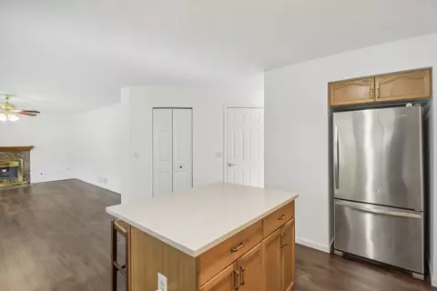 28768 Pilgrims Pass, Lakemoor, IL 60051 photo 12