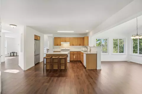 28768 Pilgrims Pass, Lakemoor, IL 60051 photo 9