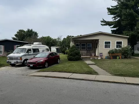 72 Chillon Dr, Lynwood, IL 60411