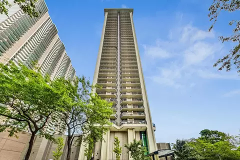 6007 N Sheridan Rd #5D, Chicago, IL 60660