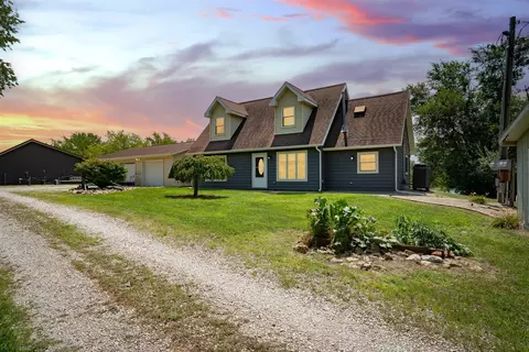10739 N 1300 East Apt 455 Rd, Chenoa, IL 61726
