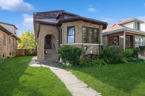 2638 Central Park Ave, Evanston, IL 60201