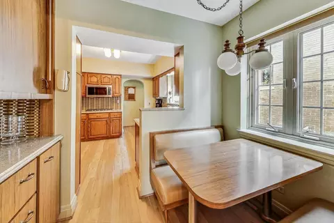 Kitchen - 403 Audubon Rd, Riverside, IL 60546 photo 4 of 4