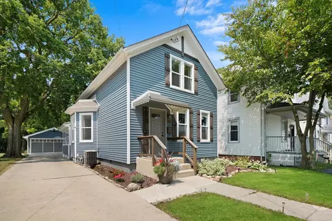 1460 Main St, Crete, IL 60417