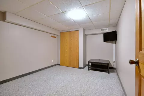 Bedroom - 223 Sangamon Ct, Bartlett, IL 60103 photo 10 of 10