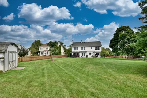 Exterior - 223 Sangamon Ct, Bartlett, IL 60103 photo 10 of 11