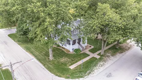 202 E 6th St, Gridley, IL 61744 photo 3
