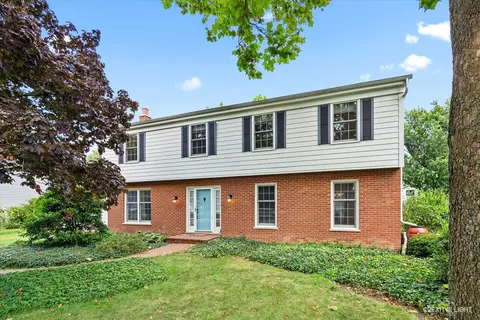 4113 W End Rd, Downers Grove, IL 60515