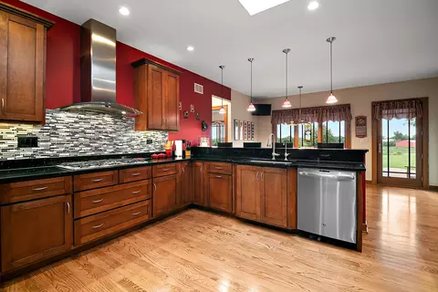 Kitchen - 24401 S Pine Ridge Dr, Monee, IL 60449 photo 4 of 5
