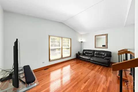 Living - 621 N Pinecrest Rd, Bolingbrook, IL 60440 photo 3 of 5