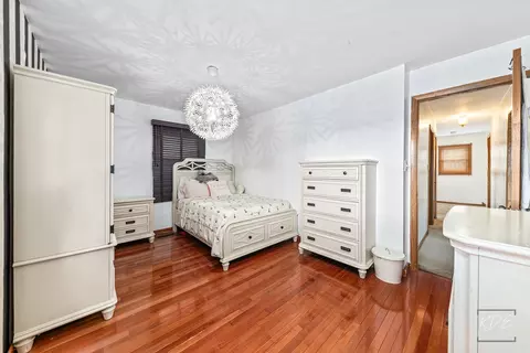 Bedroom - 621 N Pinecrest Rd, Bolingbrook, IL 60440 photo 2 of 4