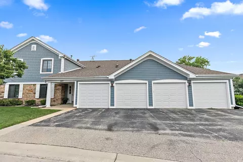 381 Pinetree Ln #C1, Schaumburg, IL 60193