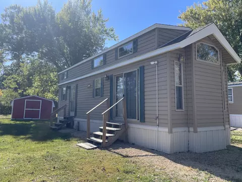 25 3 Woodhaven Lks # -2, Sublette, IL 61367