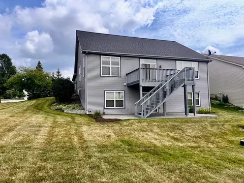 800 Eineke Blvd, Algonquin, IL 60102 photo 20