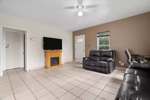 Living - 1112 N River Rd, Mchenry, IL 60051 photo 2 of 2