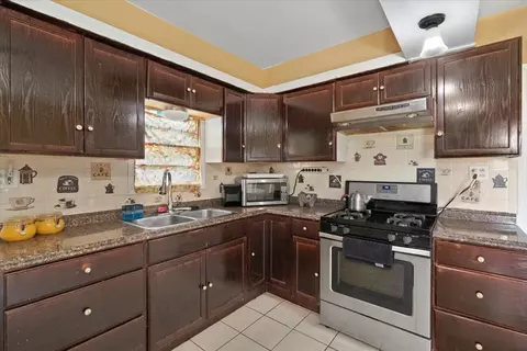 Kitchen - 1112 N River Rd, Mchenry, IL 60051 photo 2 of 2