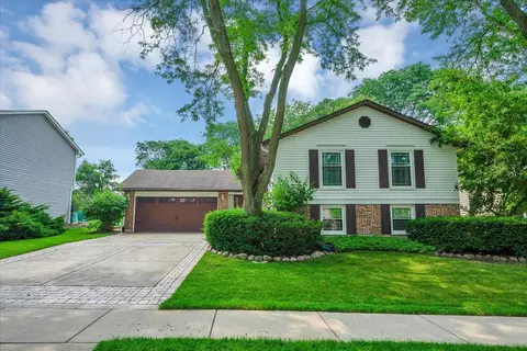 1005 Freeman Rd, Hoffman Estates, IL 60192