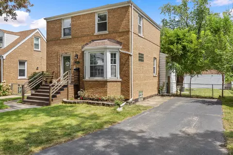 9129 S 54th Ave, Oak Lawn, IL 60453