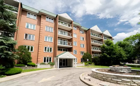 6980 W Touhy Ave #302, Niles, IL 60714