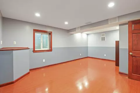 55 W Chestnut Ct, Elgin, IL 60120 photo 34