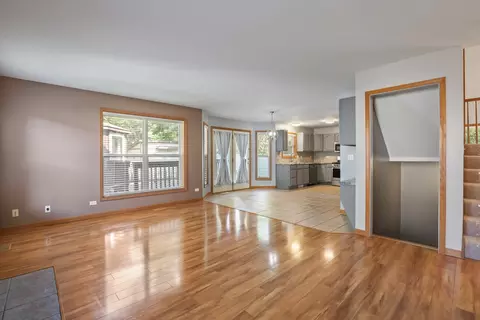 55 W Chestnut Ct, Elgin, IL 60120 photo 15