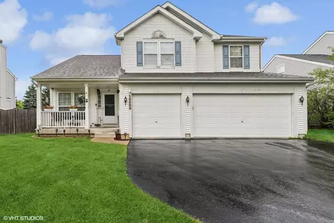28688 W Schlesser Dr, Lakemoor, IL 60051
