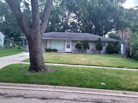 1615 Warwick Ln, Schaumburg, IL 60193
