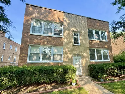 8950 Lamon Ave #1B, Skokie, IL 60077
