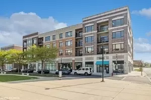 801 Village Center Dr #202, Burr Ridge, IL 60527