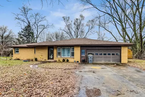 2875 Waldron Rd, Kankakee, IL 60901